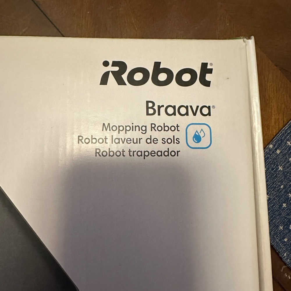 iRobot - Braava 380T Robot Mop - Black
New In Box - Picture 2 of 15